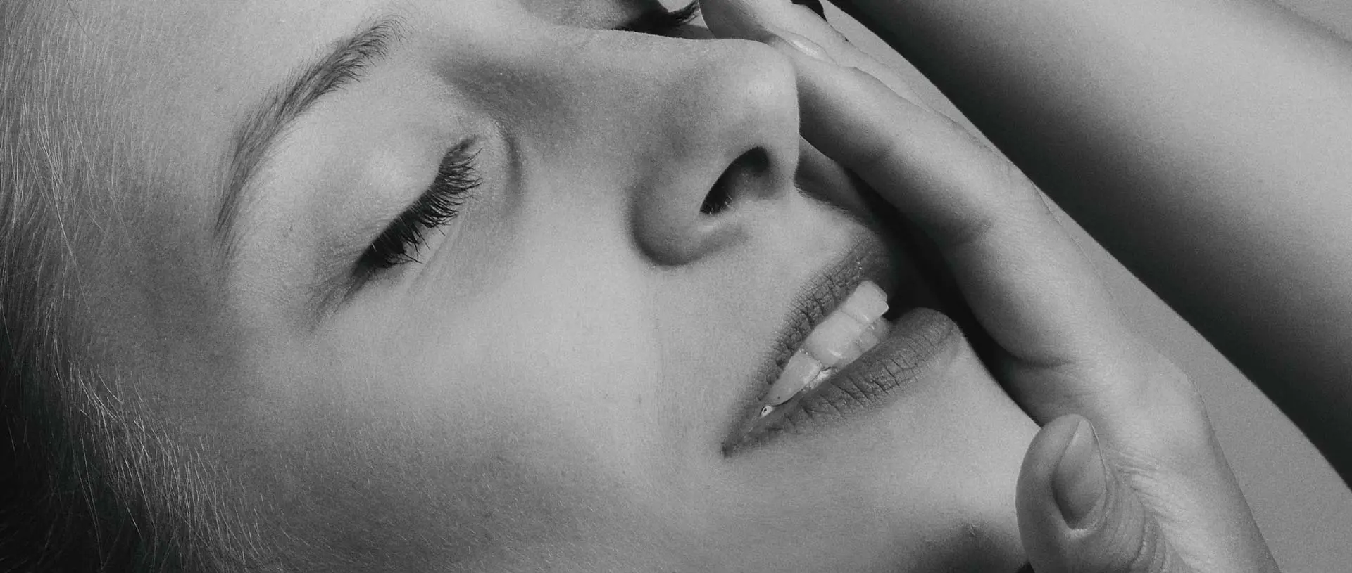 Signature Dental Aesthetics - What Does Microneedling (Dermaroller) Treat