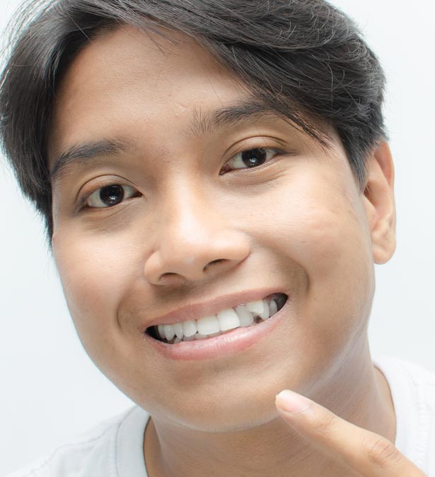 Signature Dental Aesthetics - Crowded Teeth Overview