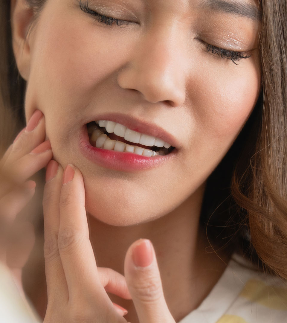 Signature Dental Aesthetics - Dental Implant Discomfort