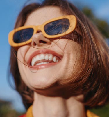 Signature Dental Aesthetics - Peri Implantitis Treatment