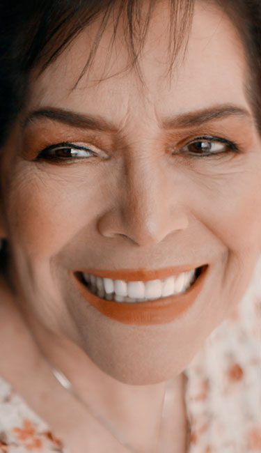 Signature Dental Aesthetics - What Do Full Arch Implants Treat