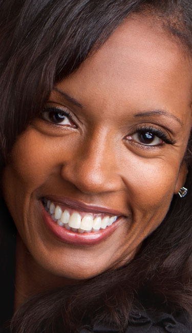 Signature Dental Aesthetics - What Do Porcelain Veneers Treat