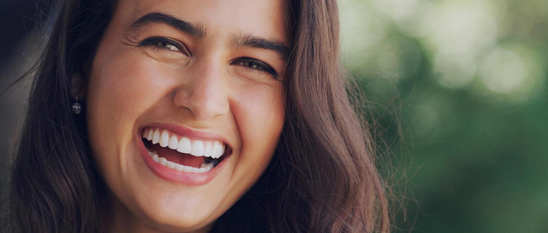 Signature Dental Aesthetics - What Do Retainers Treat