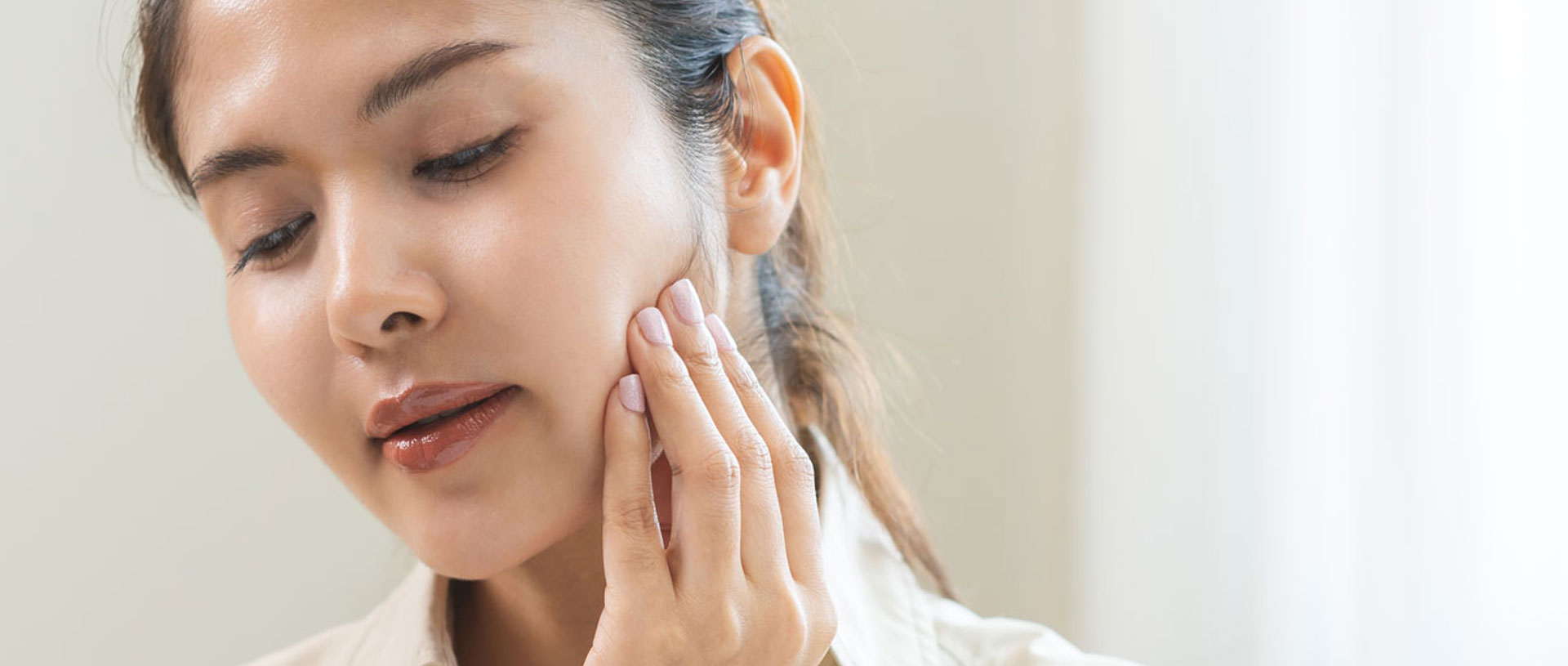 Signature Dental Aesthetics - What Do Simple Tooth Extraction Treat