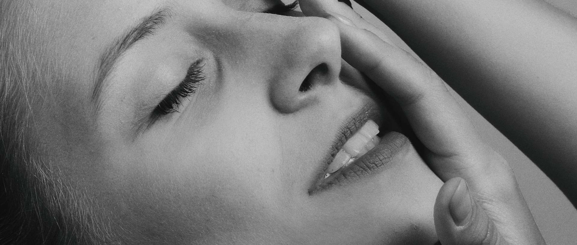 Signature Dental Aesthetics - What Does Microneedling (Dermaroller) Treat